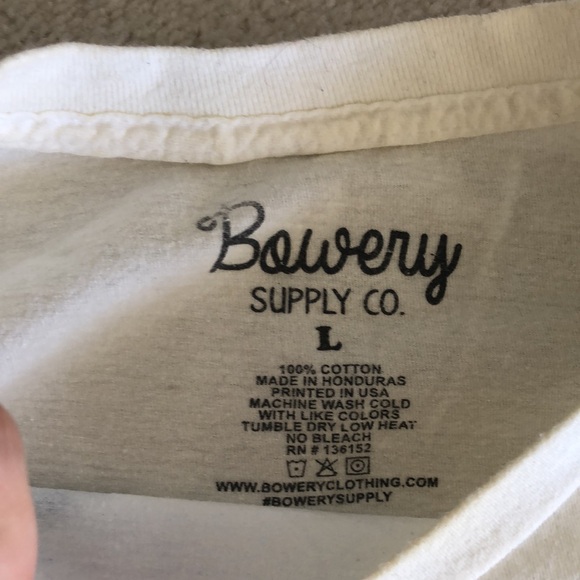 Super soft and cozy American flag tee - Picture 3 of 12